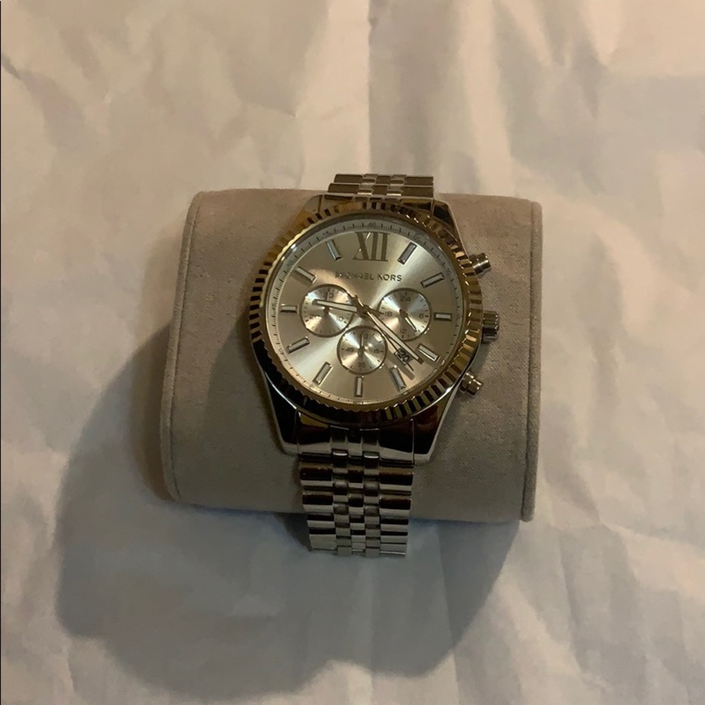 Michael Kors Lexington watch - Picture 2 of 4